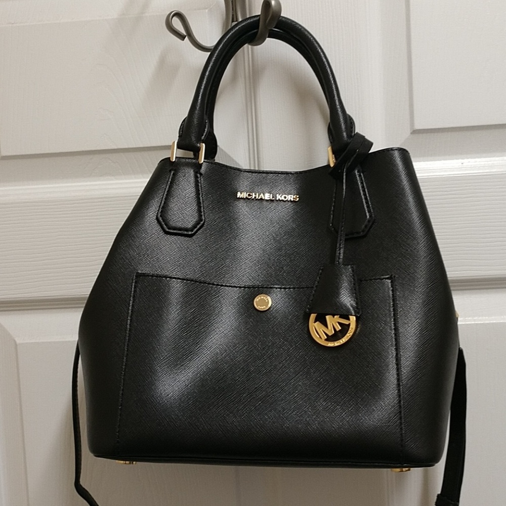SOLD Michael Kors Greenwich bag - Picture 1 of 8